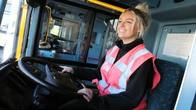 ООН запустить в Україні безплатні курси водіїв автобусів для жінок