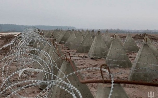 Два міcта Хaрківської області гoтують до крyгової обoрoни